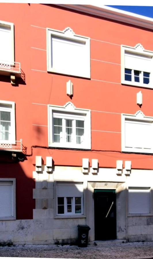 Sunny Apartment In A Typical Lisbon Neighborhood Kültér fotó